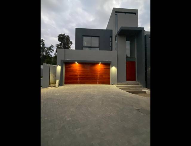 3 BEDROOM CLUSTER FOR SALE IN MORNINGSIDE